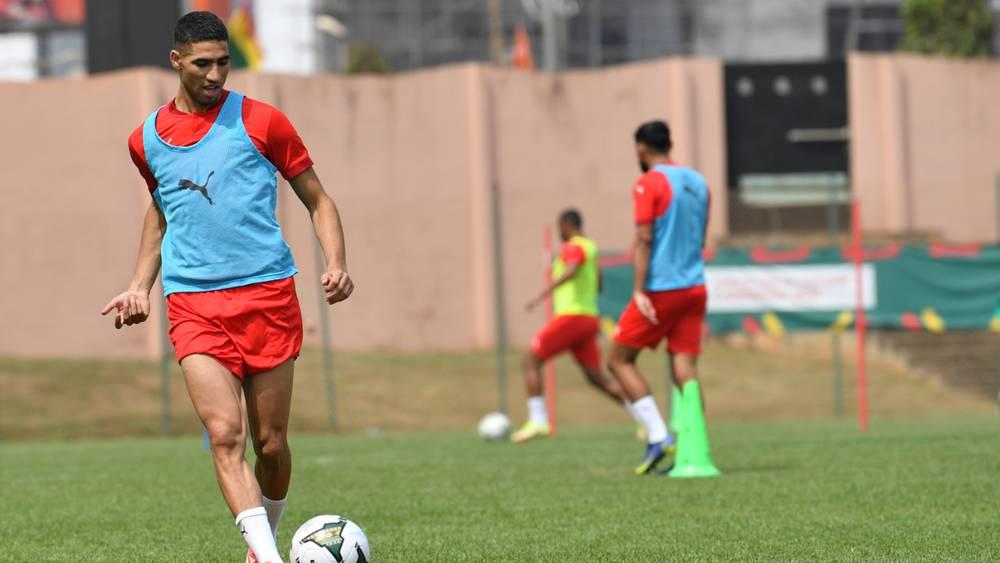 حكيمي يُسجّل عودته لتداريب المنتخب المغربي قبل يوم واحد من مباراة مالاوي