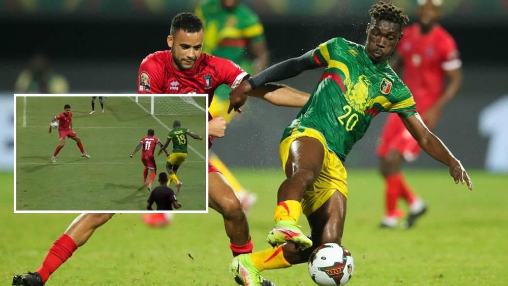 منتخب مالي يتقدم بـ"احتجاج رسمي": "نتقبَّل الهزيمة بكل روح رياضية لكن للأسف الشديد الـ'VAR' تلتزم الصمت في بعض الحالات!"