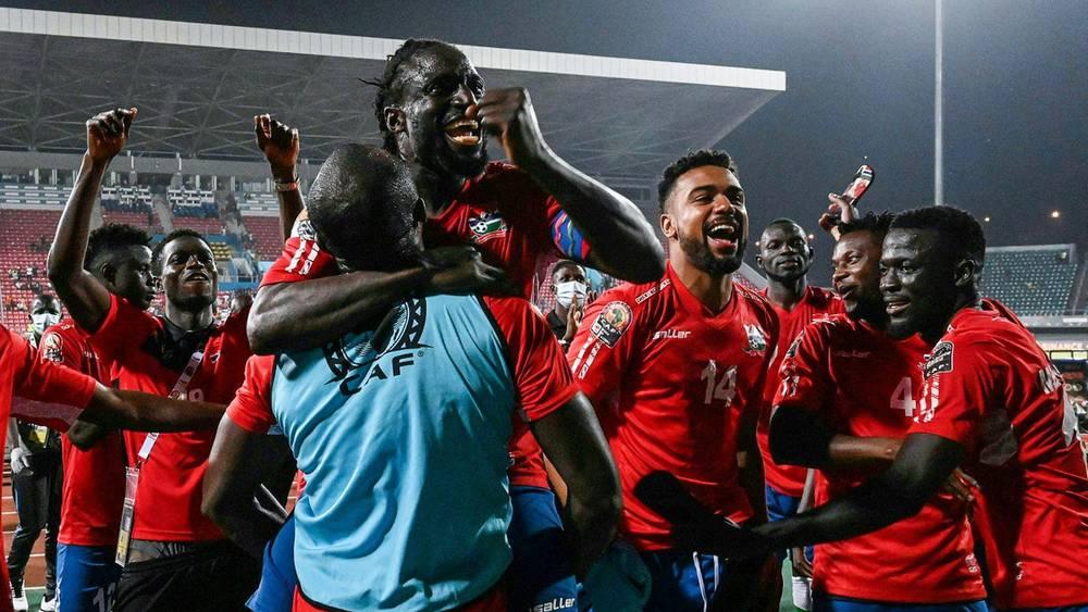 الاتحاد الغامبي "يحفِّز" لاعبيه بـ 15 ألف دولار أمريكي للفوز على الكاميرون