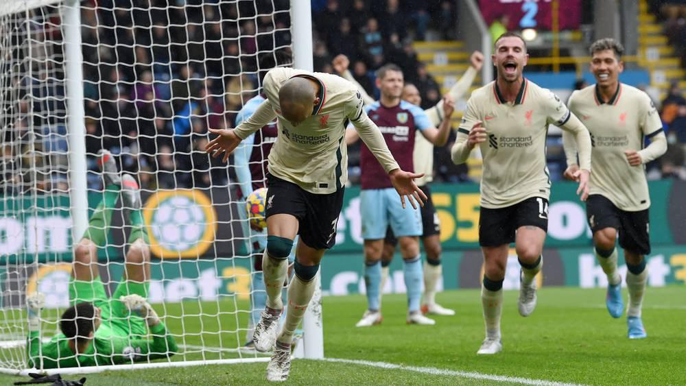 ليفربول يتجاوز عقبة بيرنلي بـ"شق الأنفس"