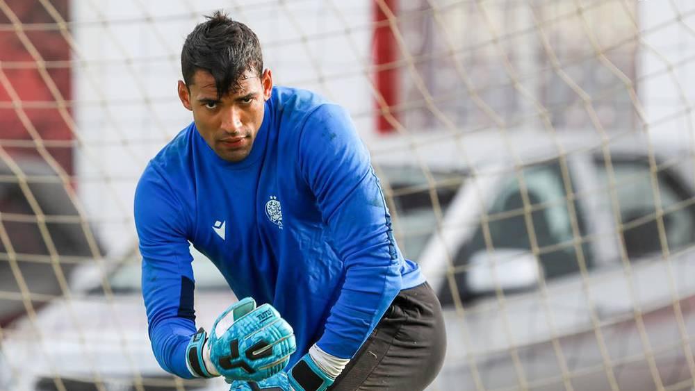 التكناوتي الأقرب لشغل مركز حراسة مرمى الوداد في مواجهة الزمالك