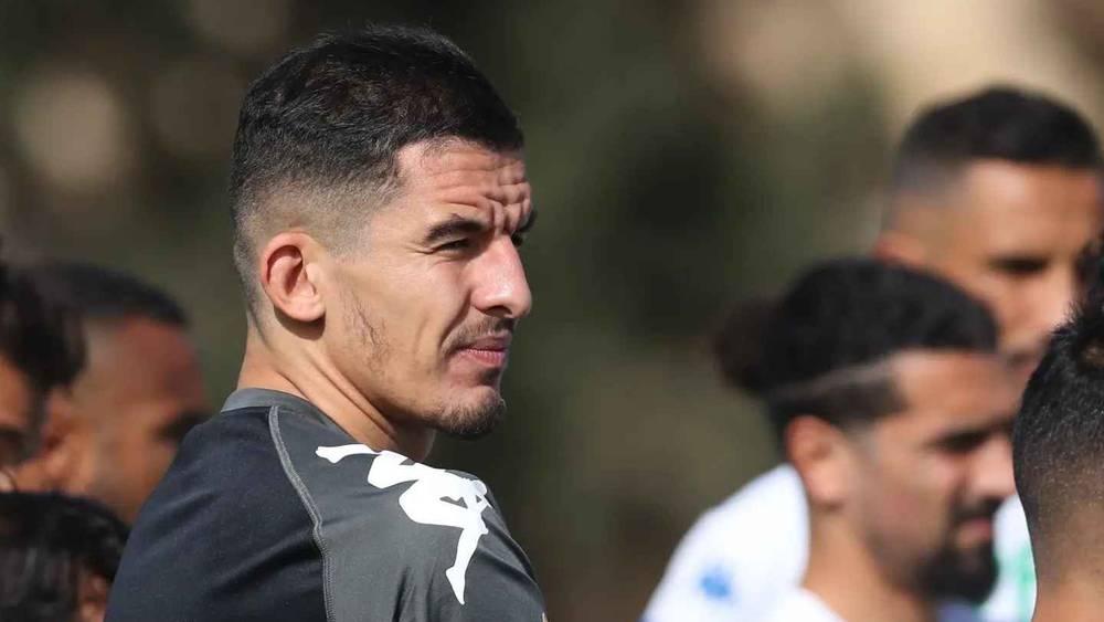 تشكيلة الرجاء أمام اتحاد طنجة.. الطاوسي يدفع بغايا والمورابيط وأحداد كأساسيين
