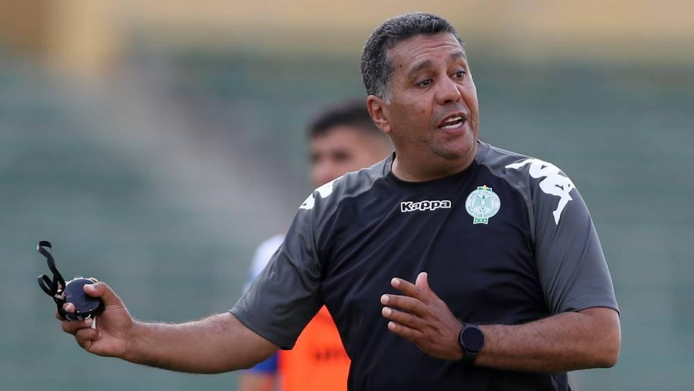 الطاوسي: "ذاهبون إلى جنوب أفريقيا للفوز وضمان التأهل الرسمي قبل مباراة وفاق سطيف التي نُريدها احتفالية مع أنصارنا"