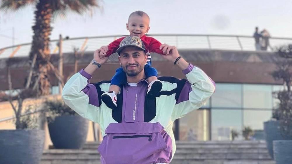 بترخيص من إدارة الوداد.. الحسوني سيرافق بعثة الفريق صوب الإمارات للاطمئنان على الوضعية الصحية لإبنه