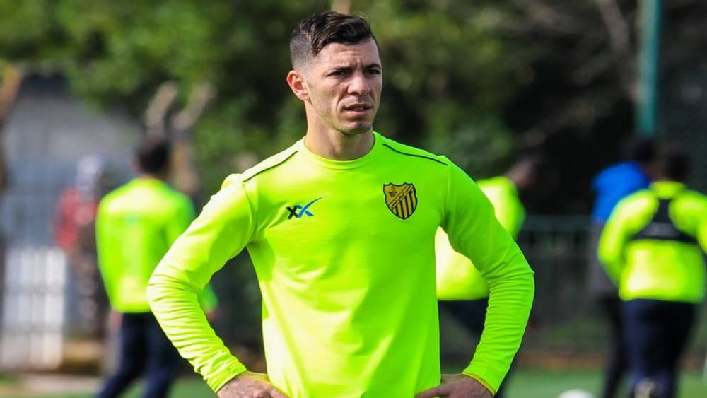 أيوب لكحل يُعانق الحرية بعد قضائه عقوبة سجنية امتدَّت لشهريْن