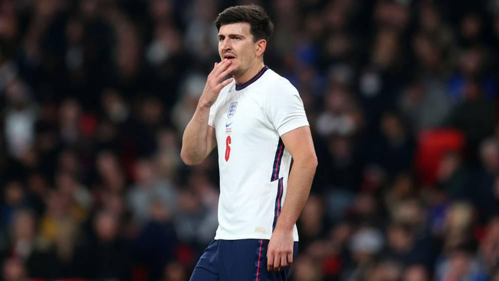 نجوم إنجلترا يُطالبون جماهير "ويمبلي" بالتوقف عن استهجان هاري ماجواير