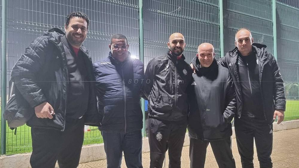 الوداد يُستَقبَل بحفاوة من قبل مسؤولي مركز "سيدي موسى" بالجزائر وبعثة النادي تعبر عن سعادتها تجاه هذه المبادرة