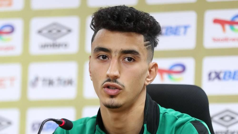 أيوب شبود: "جِينا للقاهرة باشْ نعطيو كَاع الِّلي فجهدنا ضد الأهلي ونفرحُو الجماهير الرجاوية"