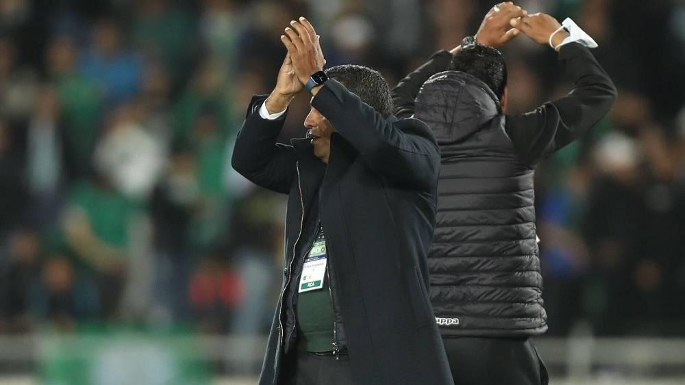 الطاوسي: "هدفنا في مباراة الذهاب بمثابة كنز ولاعبو الرجاء يصبحون كـ'سيارات توربو' أمام جماهيرنا"