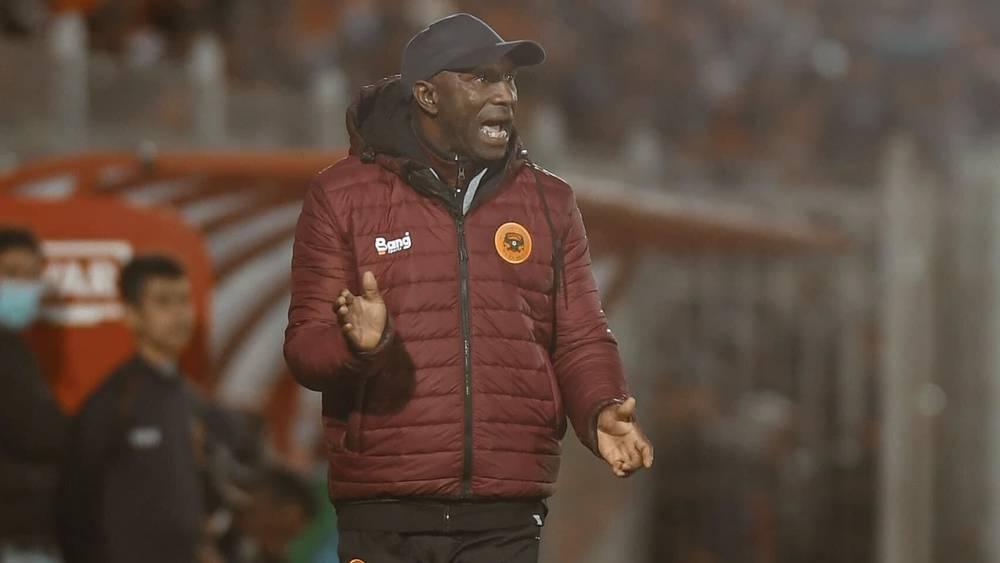 إيبينغي: "مواجهة نهضة بركان والمصري البورسعيدي بمثابة نهائي مبكر لكأس الكونفدرالية"