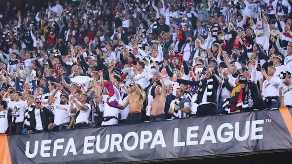 لابورتا يُحمل الجماهير مسؤولية ما حدث أمام فرانكفورت