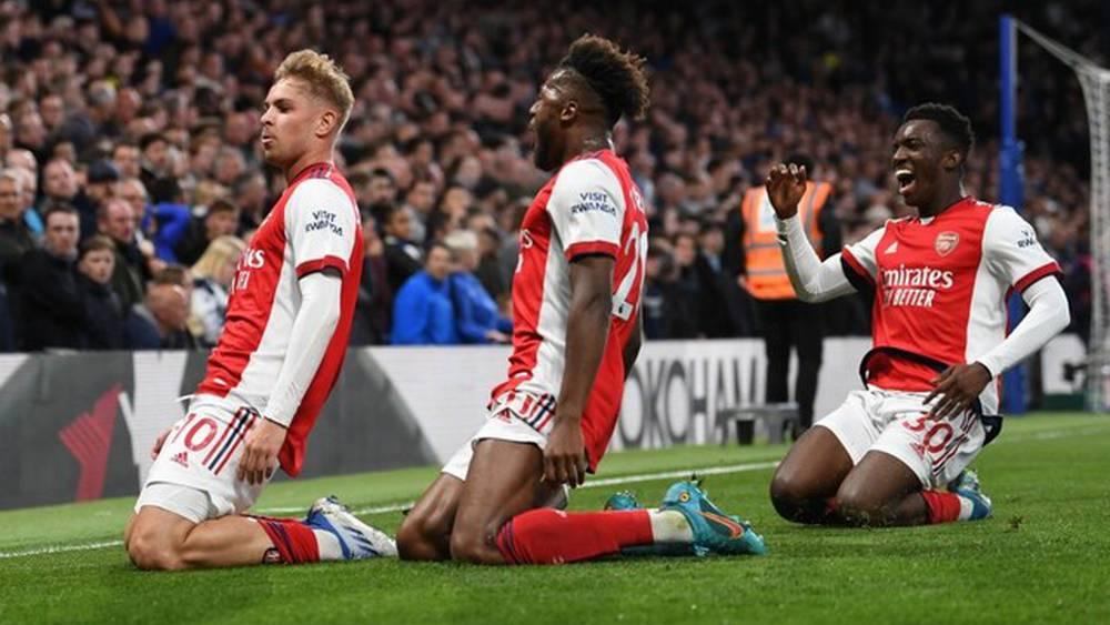 Arsenal frappe fort Chelsea