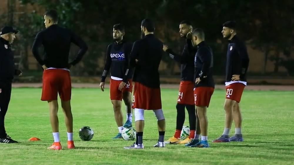 شباب بلوزداد يُجري أول حصة تدريبية في الدار البيضاء تأهبًا للقاء الإياب أمام الوداد