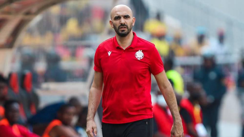 الركراكي: "الوداد نادي كبير عمره 85 سنة وتابعت الاحتفالات رفقة اللاعبين في مطار أنغولا"