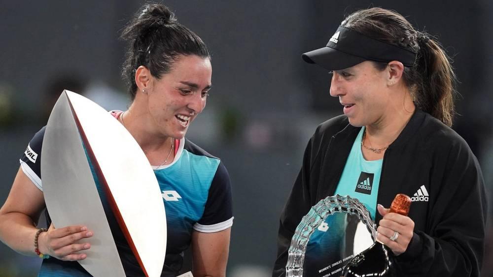 التونسية "أُنس جابر" ترفض استلام زجاجة الكحول المرفوقة بجائزة بطولة مدريد المفتوحة للتنس