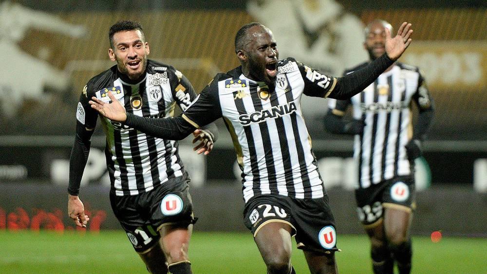 Ligue 1 : le club d'Angers serait vendu