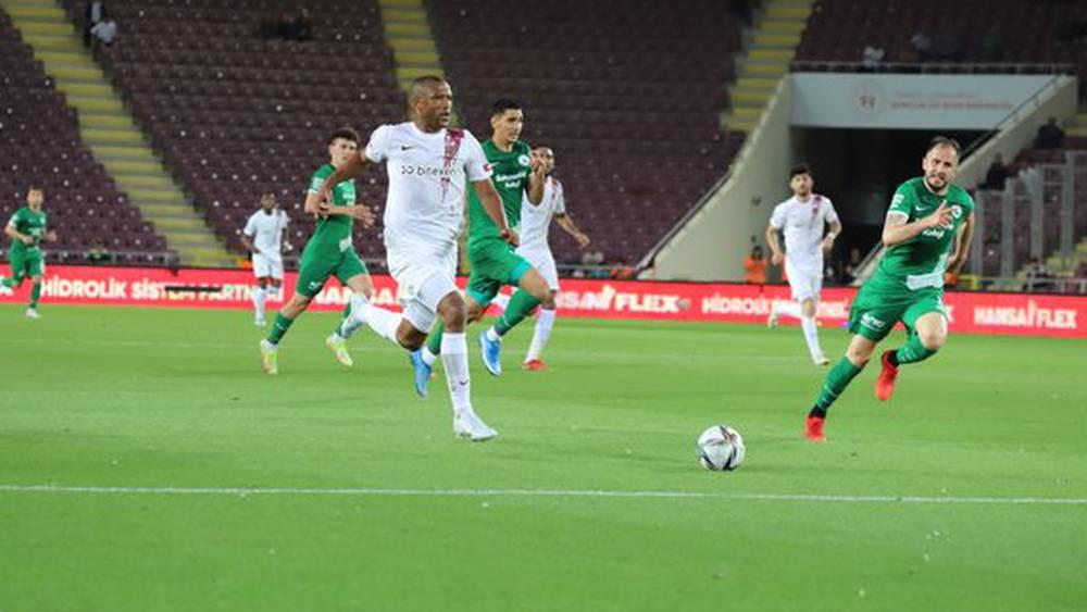 الكعبي يُوقّع هدفه الـ17 في الدوري التركي وينفرد بالمركز الثاني في قائمة الهدّافين