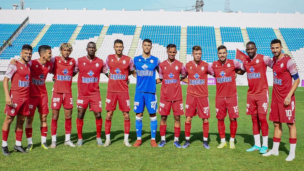 الركراكي يمنح لاعبي الوداد يوم راحة قبل بدء الاستعدادات للقاء الديربي