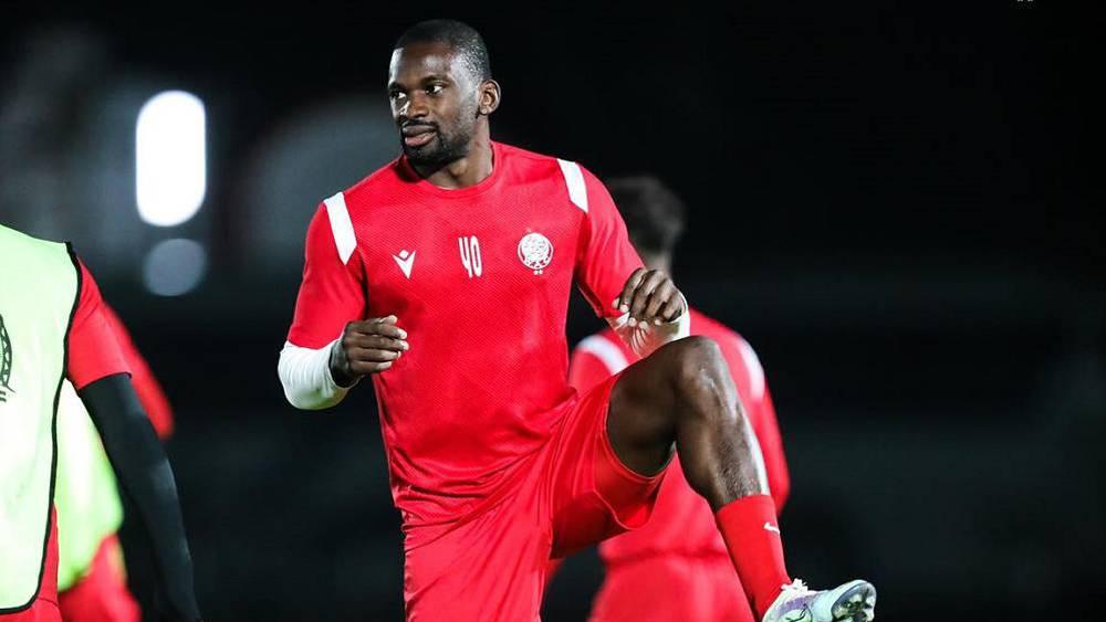 رسميا/ لجنة التأديب توقف تسومو لمقابلتيْن نافذتيْن وتُغرِّمه 5 آلاف درهم بعد طرده في "الديربي"