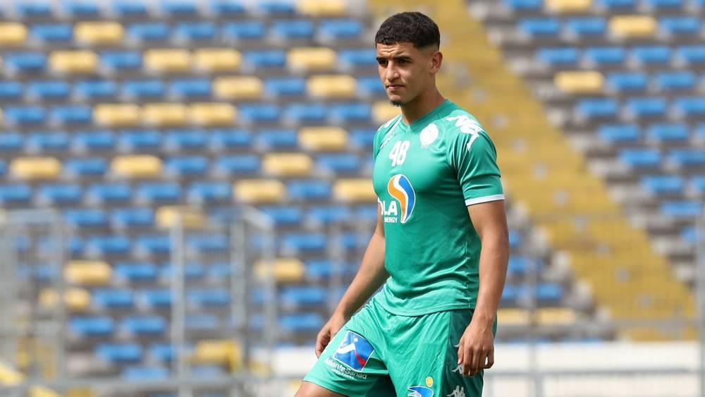 التشكيلة الرسمية للرجاء أمام حسنية أكادير.. سوبول والبهجة أساسيان وبنجديدة يقود خط الهجوم