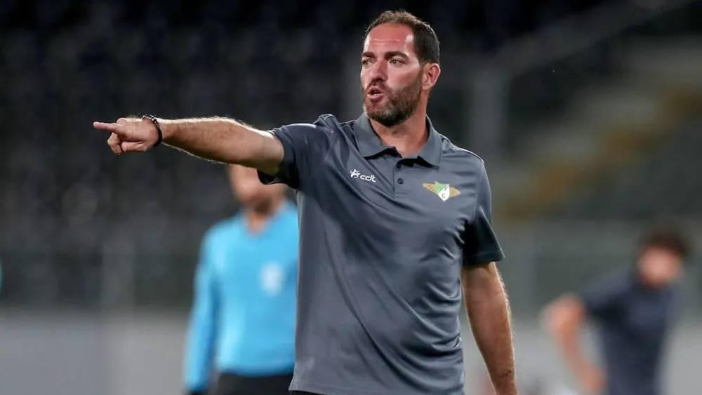 جيل فيسنتي البرتغالي يعلن رحيل "ريكاردو سواريس" واقترابه من تدريب الأهلي المصري