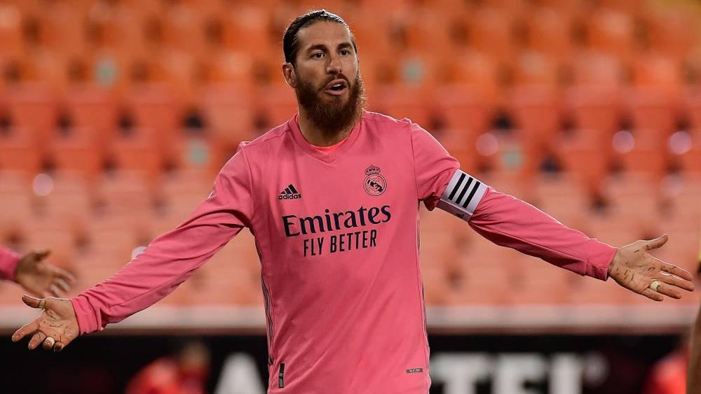 تسريب صوتي/ راموس طلب من رئيس الاتحاد الإسباني مساعدته على رفع الكرة الذهبية في عام 2020