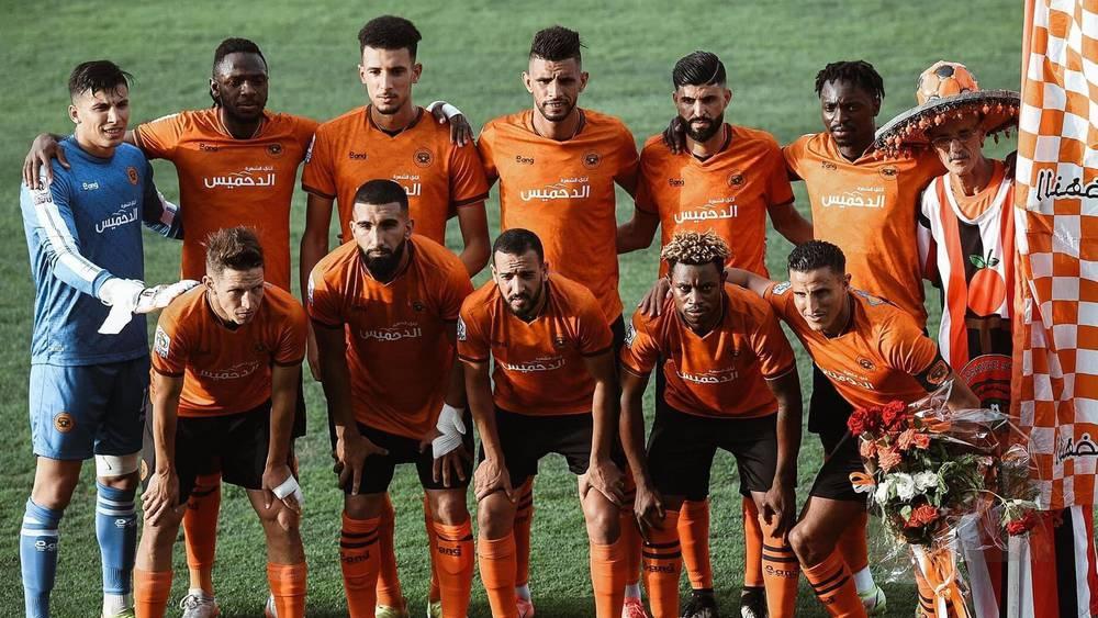 بعد إجراء القرعة.. نهضة بركان سيخوض نهائي كأس العرش أمام الوداد بزيه الرسمي (البرتقالي) ويختار "المدرجات الشمالية" لجماهيره