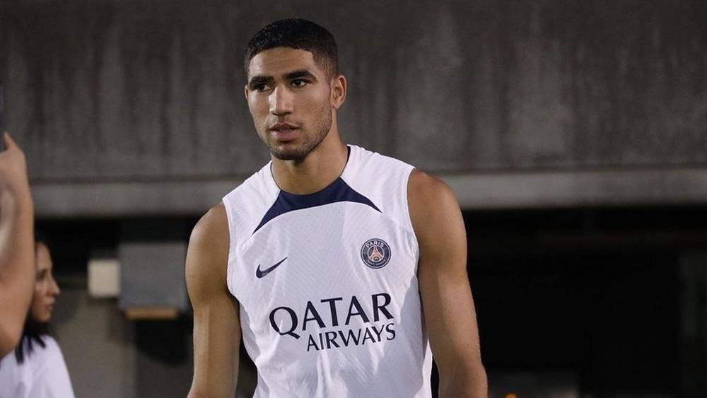 حكيمي يرافق بعثة باريس سان جيرمان المتوجهة إلى تل أبيب لخوض نهائي كأس الأبطال الفرنسي أمام نانت