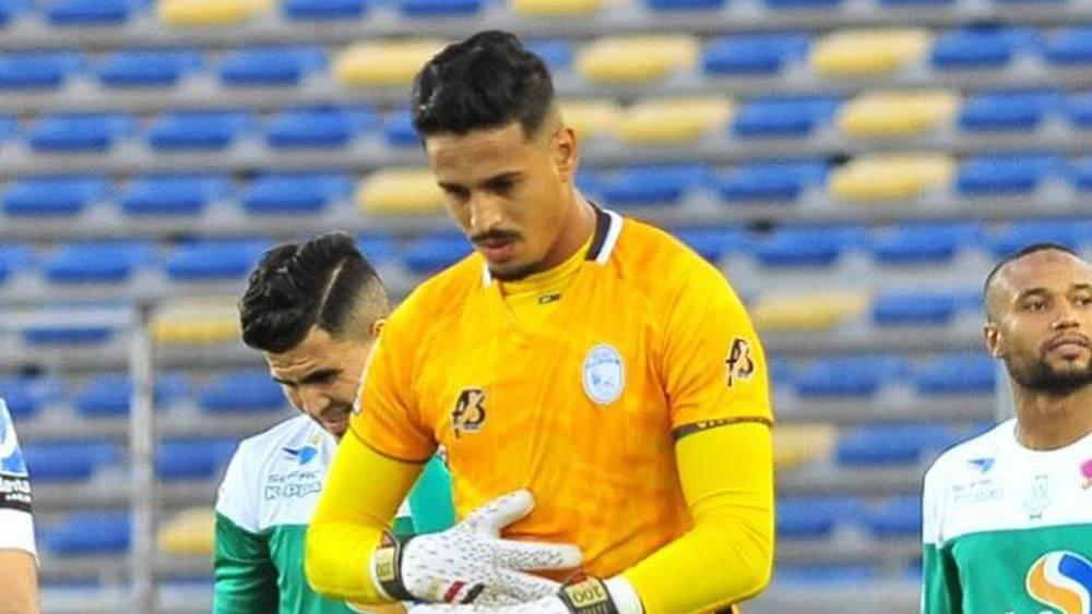 خاص/ المهدي وايا يوقع في كشوفات أولمبيك آسفي عقداً يمتد لموسميْن