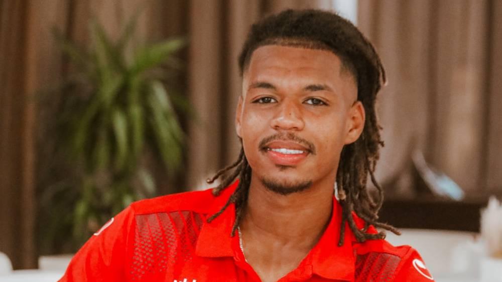 بعد انتقاله للعين الإماراتي.. مصدر ينفي وجود أي مفاوضات رسمية سابقة بين الزمالك ومُبارك: "اللاعب عُرض فقط على النادي"