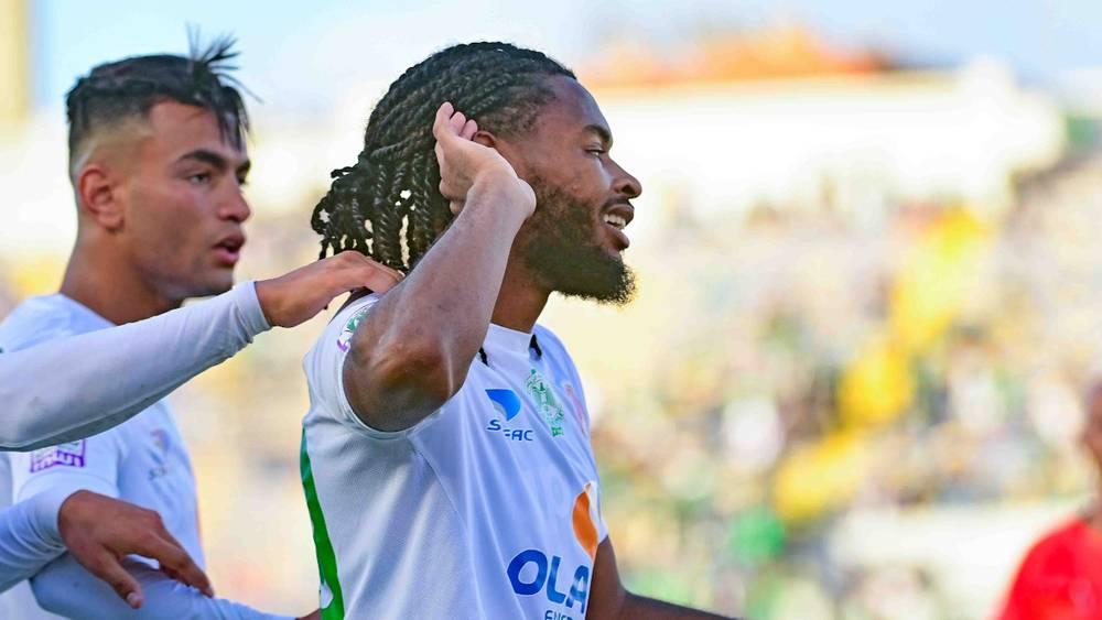 الرجاء يتجه لتسريح باديبانغا على سبيل الإعارة