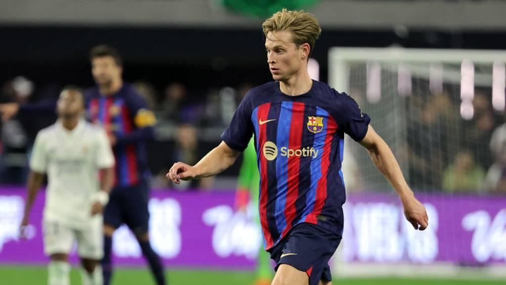 تشافي ولابورتا ينقلان أخبارًا "مفرحة" بخصوص فرينكي دي يونغ: "نريده معنا في الموسم المقبل"