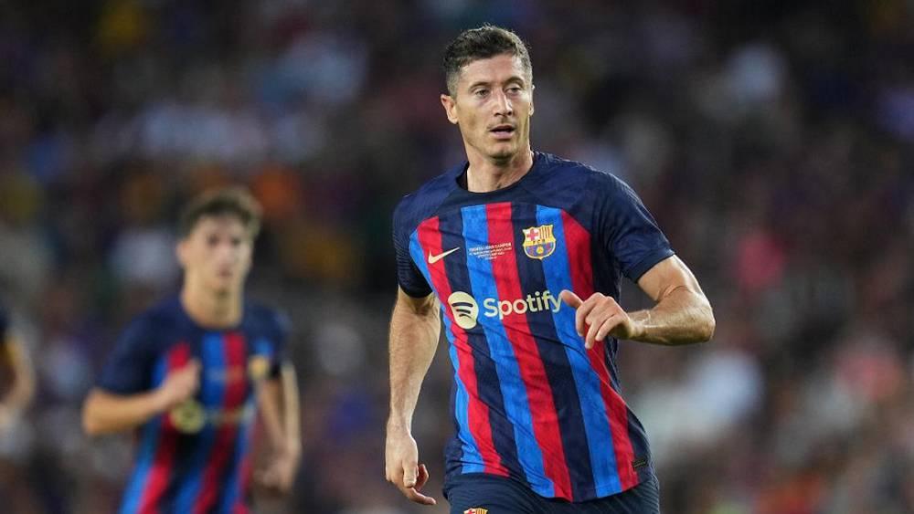 ليفاندوفسكي يقود هجوم برشلونة أمام رايفو فايكانو في الدوري الإسباني