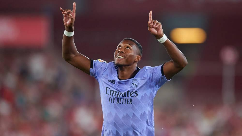 أنشيلوتي: "أقحمت ألابا لتنفيذ الركلة الحرة وفضلته على بنزيما وكروس فمنحنا الفوز"