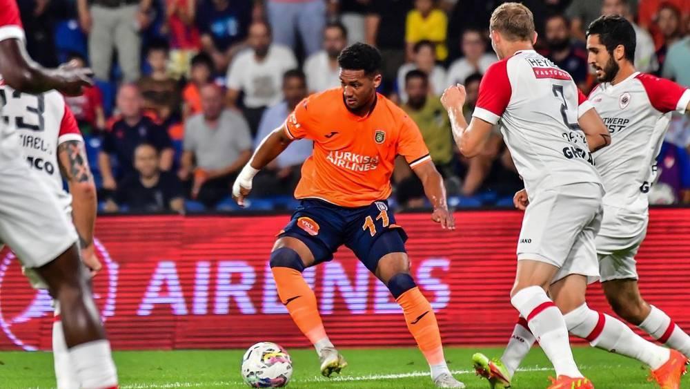 دوري المؤتمر الأوروبي/ منير شويعر يواصل السير على درب التألق بتوقيعه هدف باشاك شهير الوحيد في تعادله أمام رويال أنتويرب