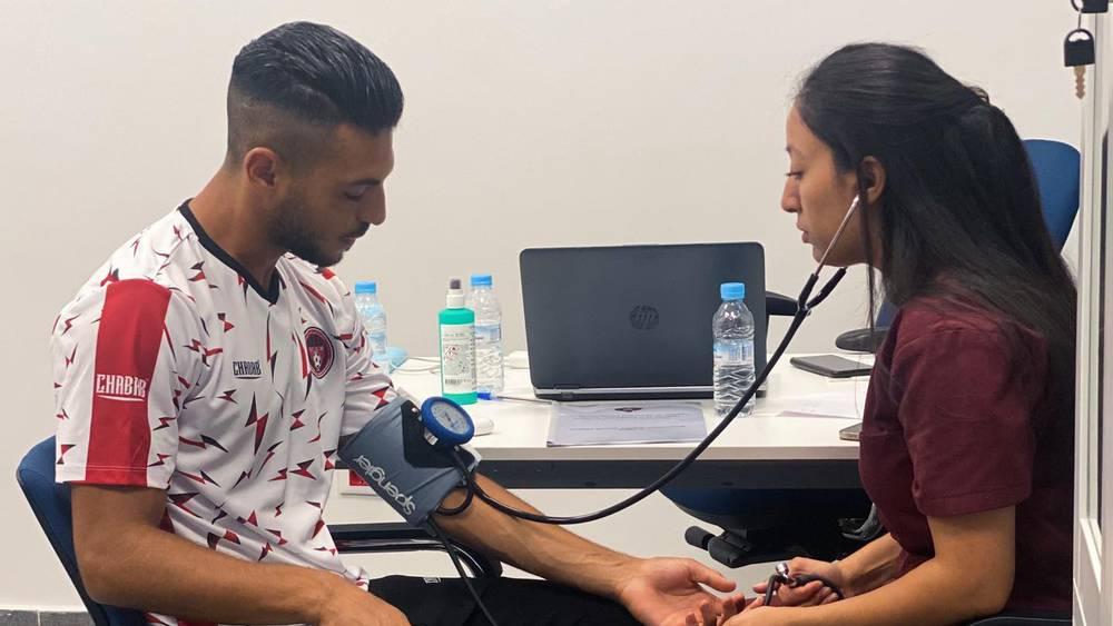 لاعبو شباب المحمدية يخضعون للفحوصات الطبية الروتينية بـ"مركب محمد السادس"