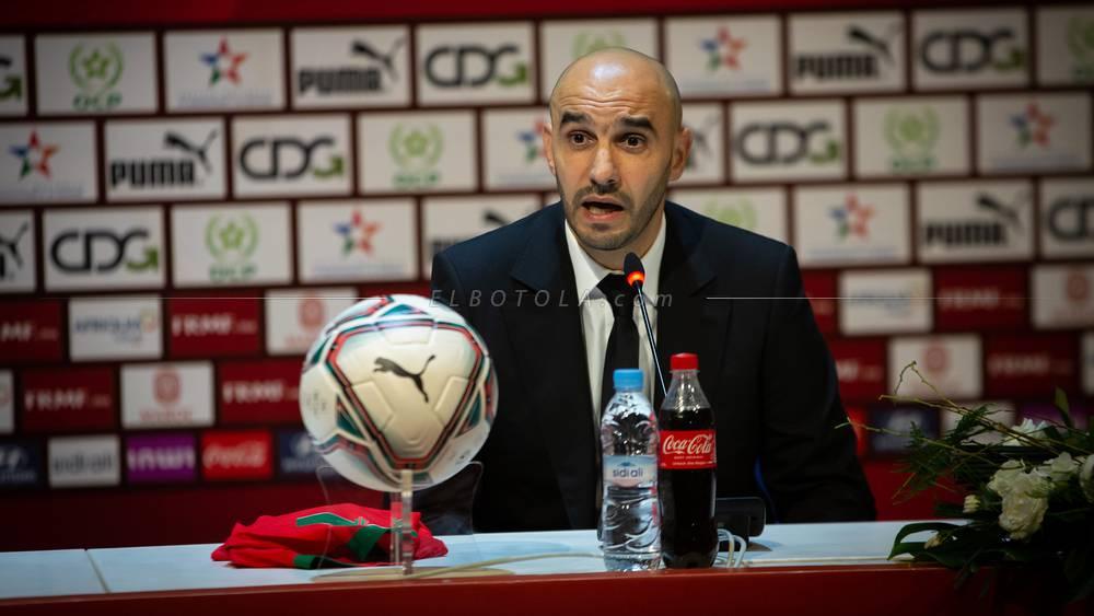 الركراكي: "مَاشِي ضروري اللاعبين يشْربُو قهوة مع بعضهم.. لي كَانتسنَّا منهم هو يْتقاتلُو بَاش المغرب يْربحْ"