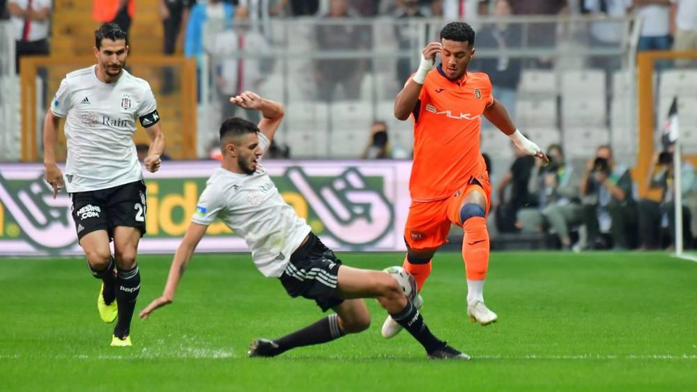 بمشاركة أساسية لسايس وشويعر.. باشاك شهير يتغلب على بشكتاش وينتزع منه وصافة ترتيب الدوري التركي