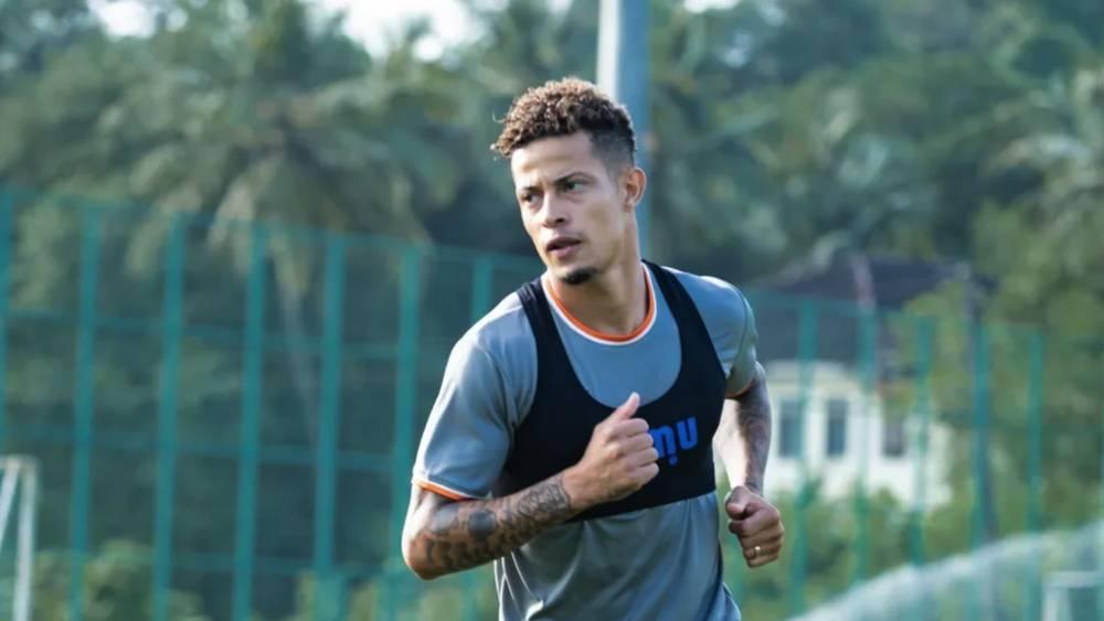 السعداوي: "لم آت إلى الهند من أجل الجلوس بل لتحقيق الألقاب وقيادة فريقي غوا إلى مستويات أعلى"