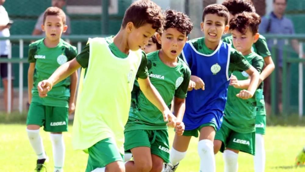 إدارة الرجاء تحدد رسوم التسجيل في مدرسة النادي في 5 ألاف درهم للأطفال ما بين 5 و12 سنة و6 ألاف درهم للأطفال ما بين 13 و 18 سنة