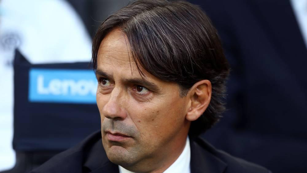 إدارة الإنتر تُمهل سيموني إنزاغي "الفرصة الأخيرة" خلال مواجهتي برشلونة