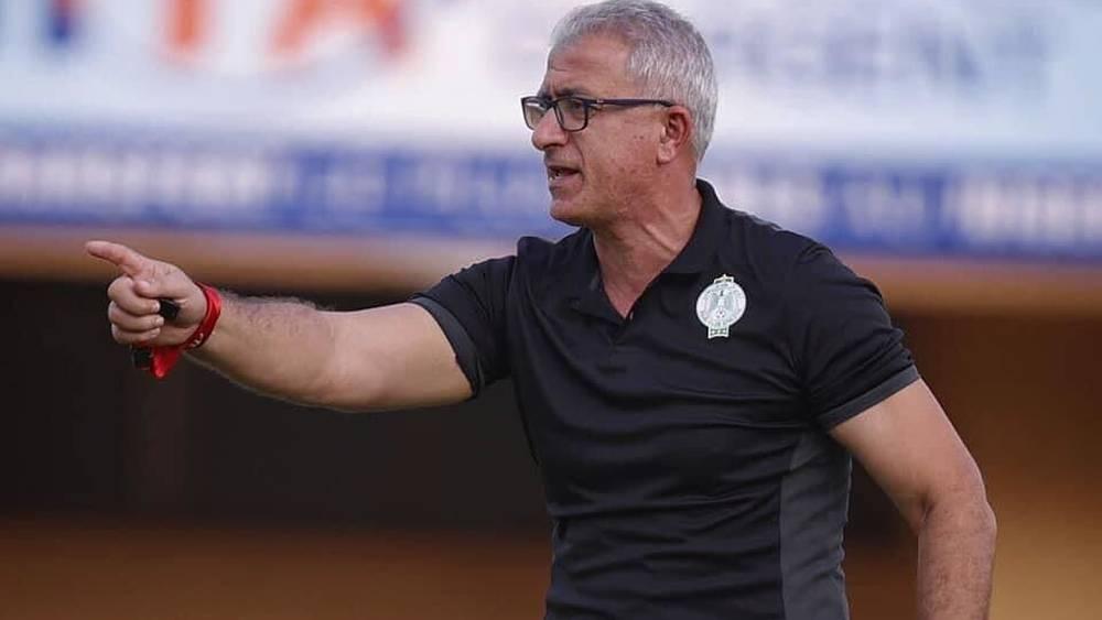 منذر الكبير: "لعبت 50 مباراة في أفريقيا خلال السنوات الأربع الماضية ولم أر فيها لقاء سهلا سواء داخل ملعبنا أو خارجه"