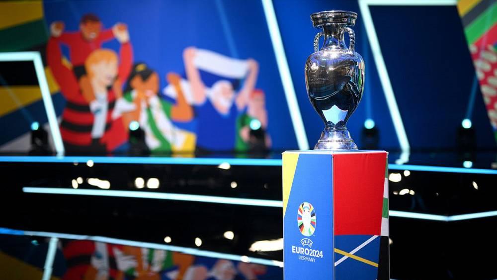 "اليويفا" يسحب قرعة تصفيات كأس أمم أوروبا 2024.. المجموعة الثالثة الأقوى بتواجد إيطاليا وإنجلترا وأوكرانيا