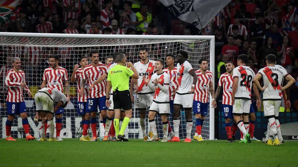 الدوري الإسباني/ أتلتيكو مدريد يفقد تقدمه أمام رايو فاليكانو في الوقت بدل الضائع ويكتفي بالتعادل (1-1) على ملعبه