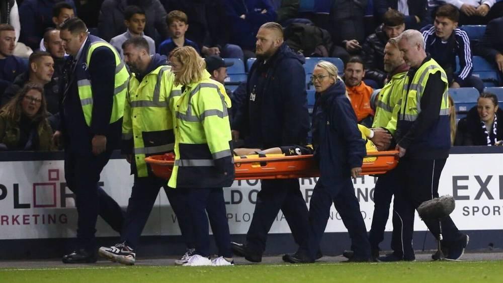 لوزا يتعرض لإصابة جديدة في مواجهة واتفورد ضد ميلوول ومدربه يصرح: "غيابه ضربة موجعة ونأمل ألا تكون إصابة خطيرة"