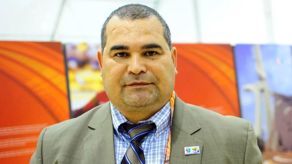 حارس المرمى السابق "تشيلافيرت" يعلن ترشحه لرئاسة الباراغواي