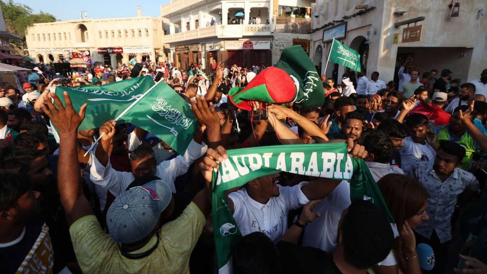 الملك "سلمان" يُعطي الشعب السعودي عطلة غدًا الأربعاء بمناسبة الفوز على الأرجنتين