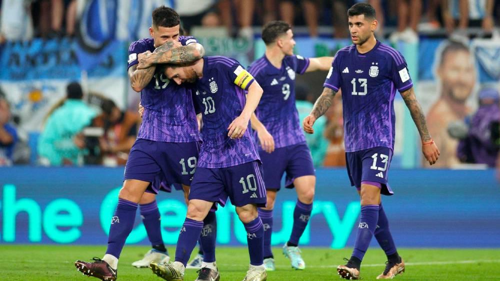 كأس العالم/ الأرجنتين تتغلب على بولندا (2-0) وينضمان معا لقائمة المتأهلين لدور الـ16