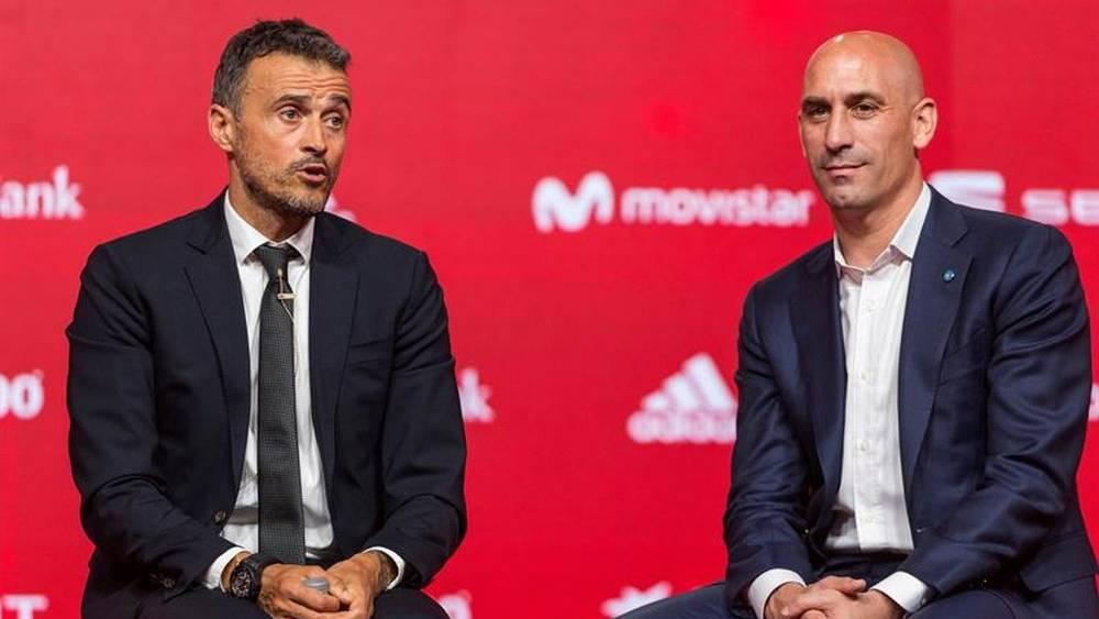 لويس روبياليس (رئيس الاتحاد الإسباني): "نكن احتراماً كبيراً للمغرب ونحن بلدان قريبان وسنتصافح مهما حدث بعد المباراة لأننا نحترمهم"