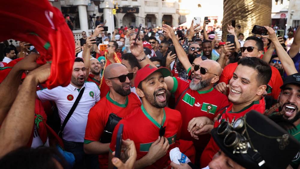 الجماهير المغربية تتوافد بـ"كثرة" على ملعب "البيت" لمساندة "أسود الأطلس" أمام فرنسا في المربع الذهبي للمونديال